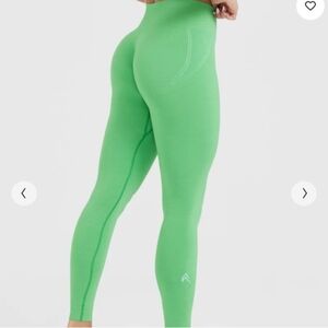 Oner Active NWT NEVER WORN Effortless Seamless Leggings in Jade, Medium